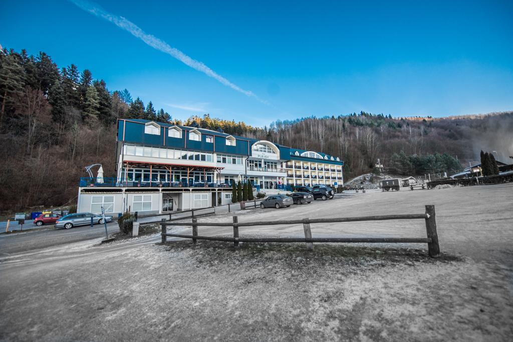 Plejsy Otel Krompachy Dış mekan fotoğraf