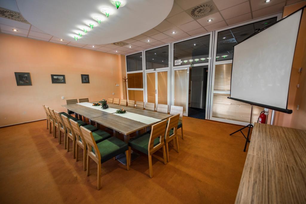 Plejsy Otel Krompachy Dış mekan fotoğraf