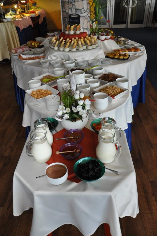 Plejsy Otel Krompachy Dış mekan fotoğraf
