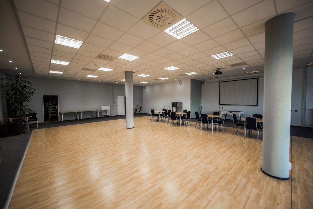 Plejsy Otel Krompachy Dış mekan fotoğraf