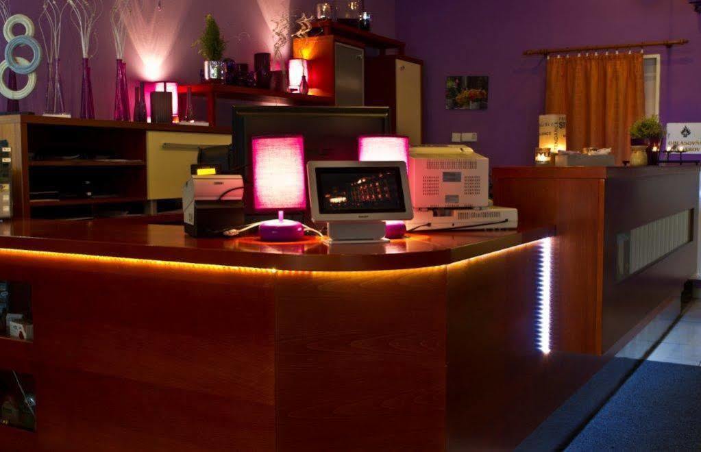 Plejsy Otel Krompachy Dış mekan fotoğraf