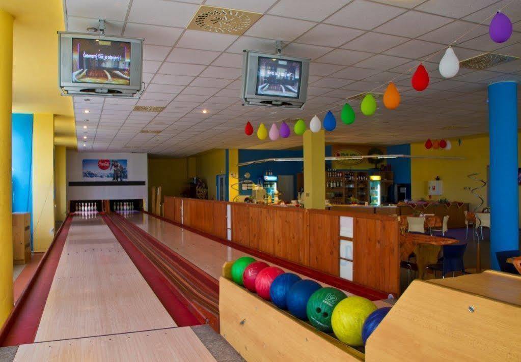 Plejsy Otel Krompachy Dış mekan fotoğraf