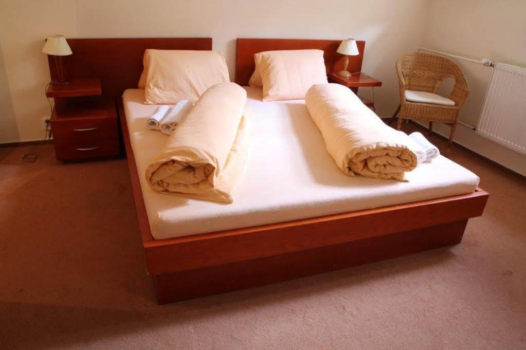 Plejsy Otel Krompachy Dış mekan fotoğraf
